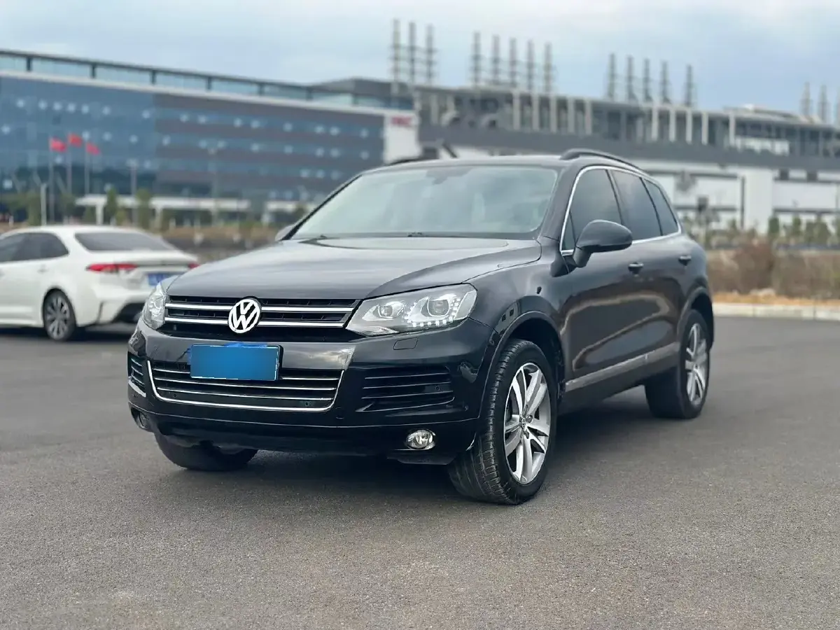 2014 Volkswagen Touareg 3.0T 290HP V6 8AT