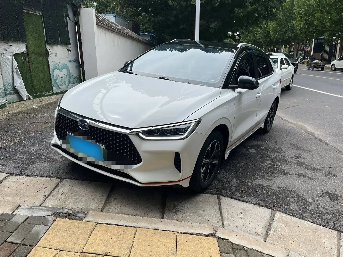 2020 BYD e2 BEV 47.3KWH