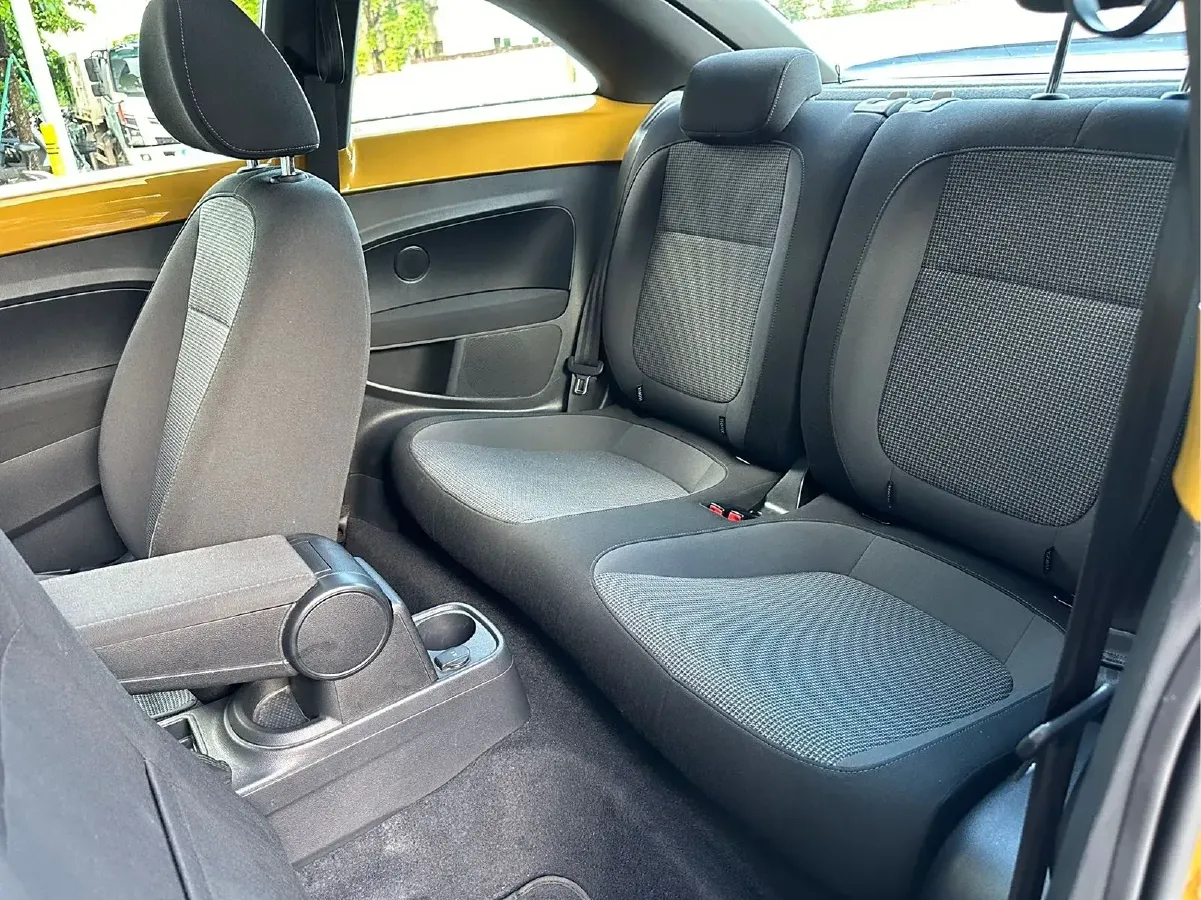 2016 Volkswagen Beetle 1.2T 105HP L4 7DCT,autocango,china used car exporter,china ev exporter,chinese used car exporter,chinese used ev exporter