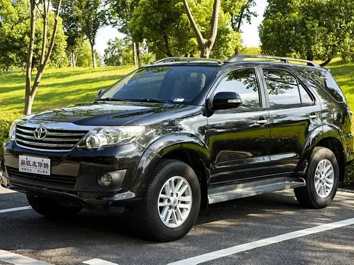 2015 Toyota Fortuner 2.7L 159HP L4 4AT