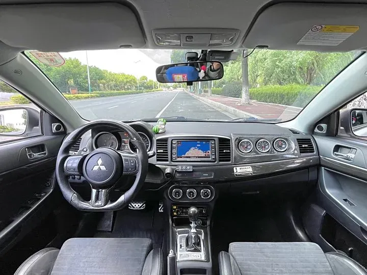 2008 Mitsubishi Lancer 2.0T 295HP L4 6DCT,autocango,china used car exporter,china ev exporter,chinese used car exporter,chinese used ev exporter