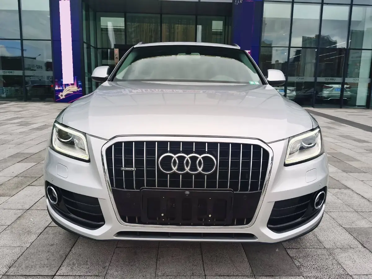 2013 Audi Q5 2.0T 211HP L4 8AT