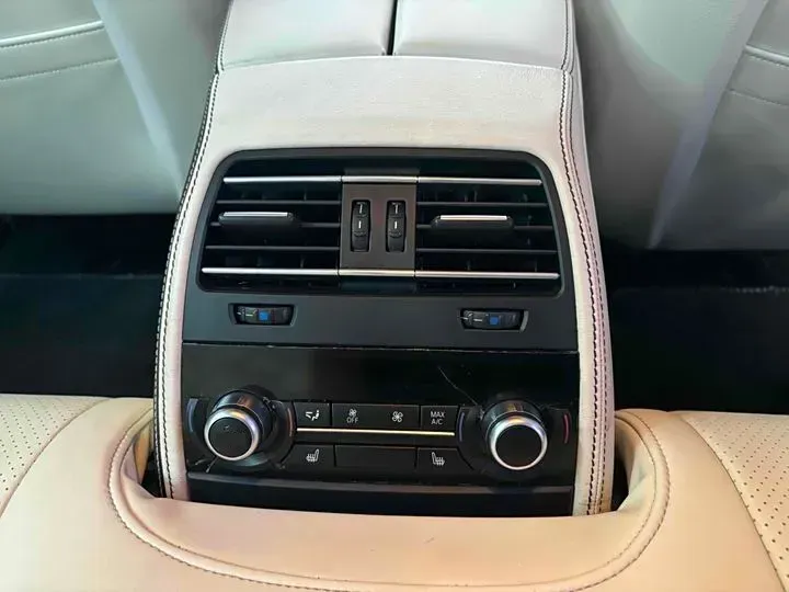 2015 BMW M6 4.4T 560HP V8 7DCT,autocango,china used car exporter,china ev exporter,chinese used car exporter,chinese used ev exporter