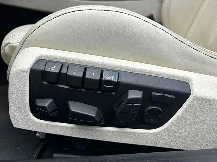 2015 BMW M6 4.4T 560HP V8 7DCT,autocango,china used car exporter,china ev exporter,chinese used car exporter,chinese used ev exporter