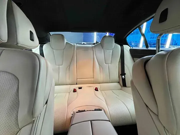 2015 BMW M6 4.4T 560HP V8 7DCT,autocango,china used car exporter,china ev exporter,chinese used car exporter,chinese used ev exporter