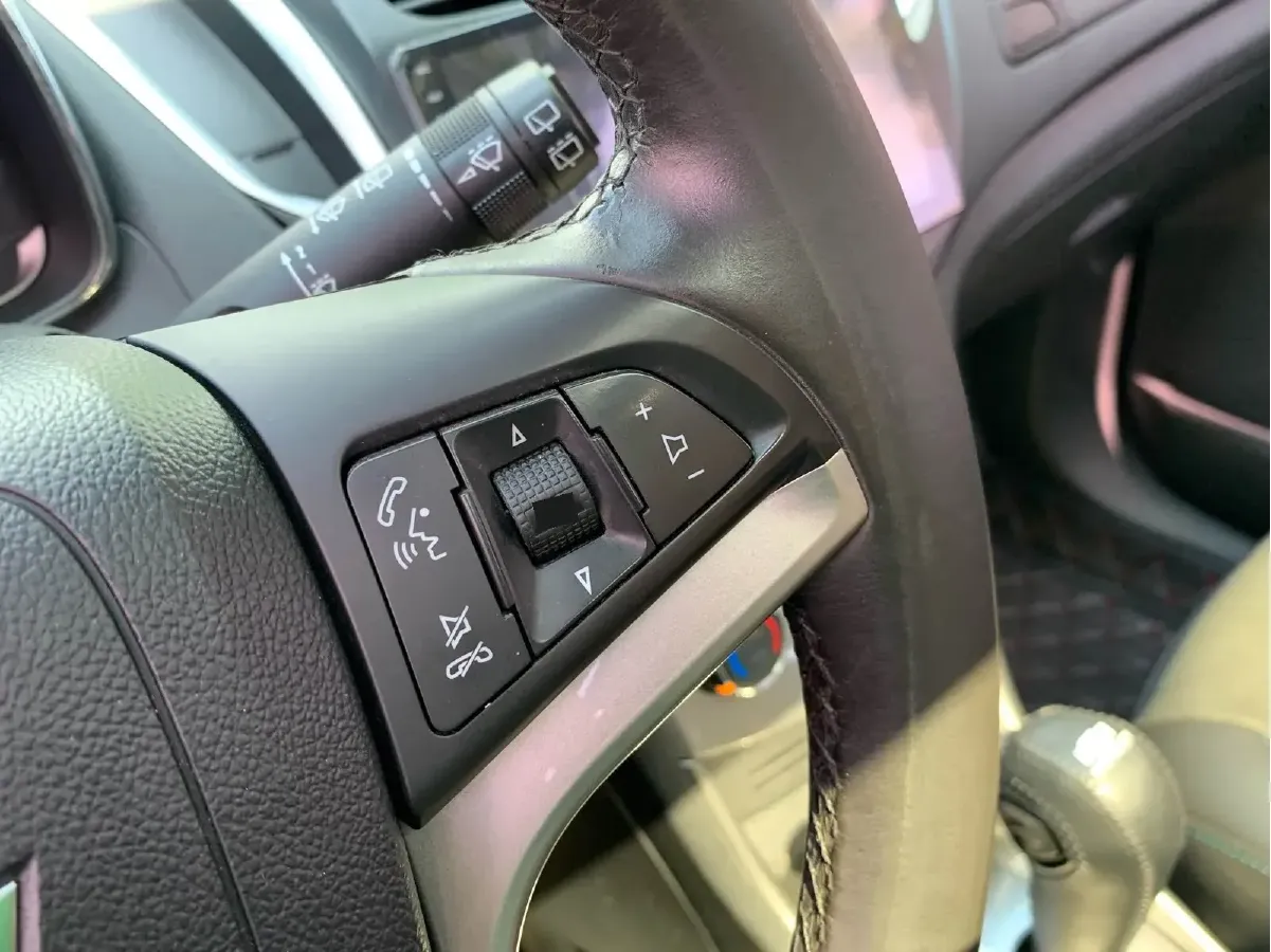 2014 Chevrolet Trax 1.4T 140HP L4 6AT,autocango,china used car exporter,china ev exporter,chinese used car exporter,chinese used ev exporter