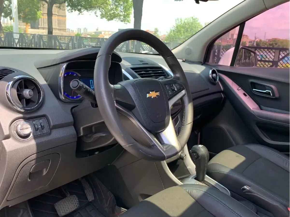 2014 Chevrolet Trax 1.4T 140HP L4 6AT,autocango,china used car exporter,china ev exporter,chinese used car exporter,chinese used ev exporter