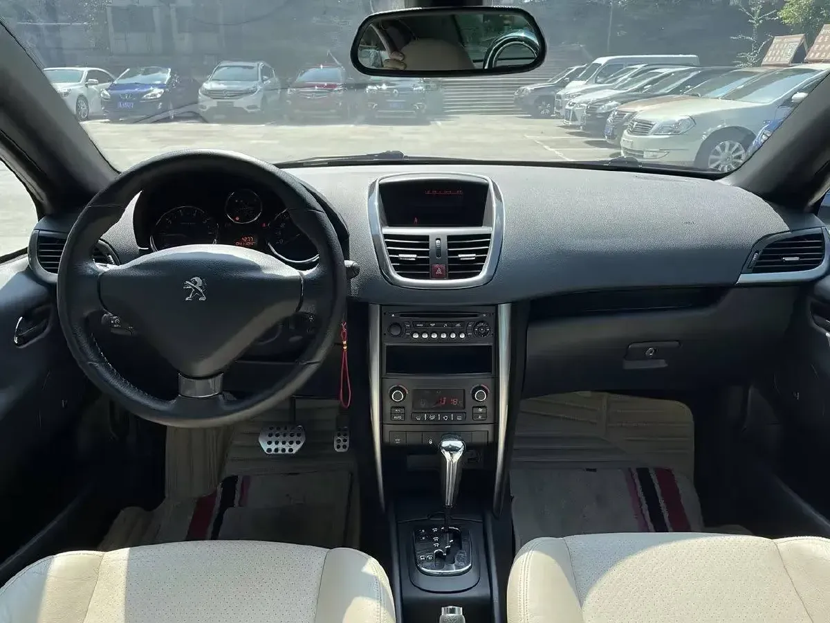 2013 Peugeot 207 1.6L 120HP L4 4AT,autocango,china used car exporter,china ev exporter,chinese used car exporter,chinese used ev exporter