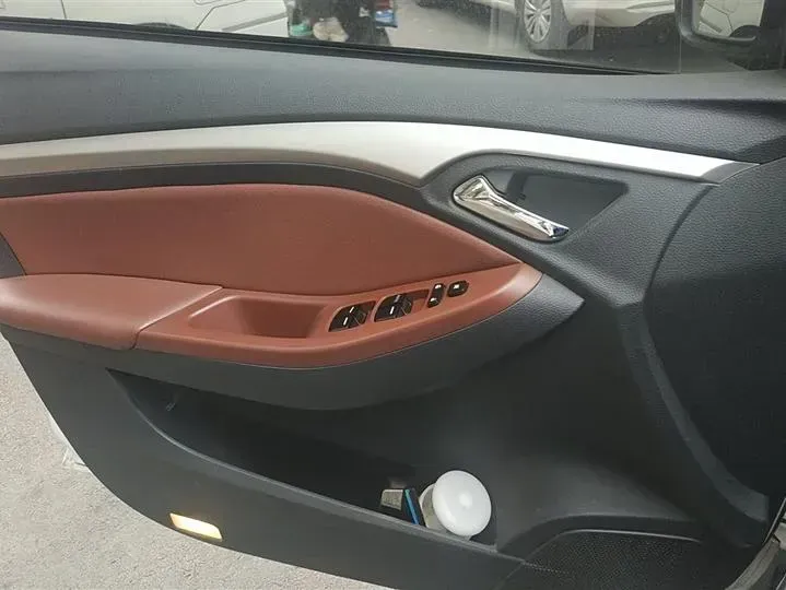 2014 BYD G5 1.5T 154HP L4 6DCT,autocango,china used car exporter,china ev exporter,chinese used car exporter,chinese used ev exporter