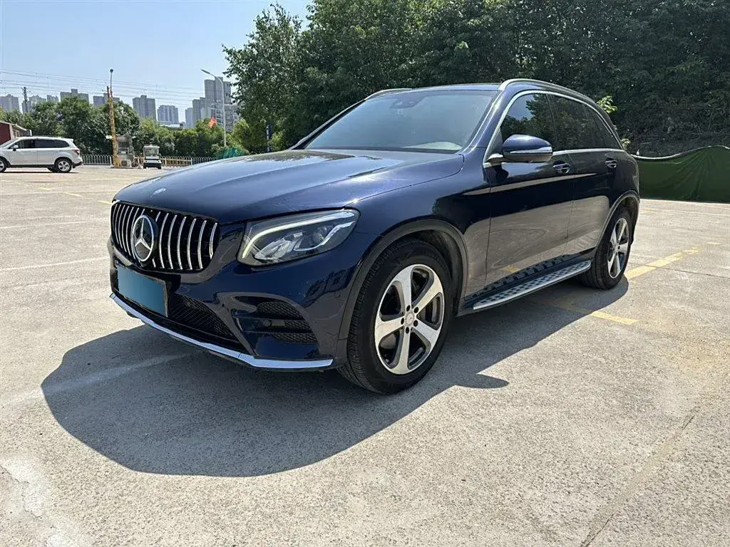 2017 Mercedes-Benz GLC Class 2.0T 211HP L4 9AT