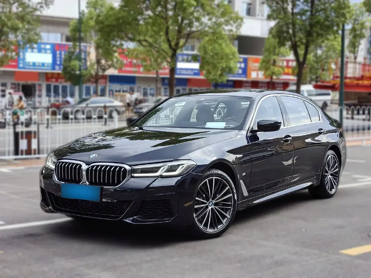 2023 BMW 5 Series 2.0T 245HP L4 8AT