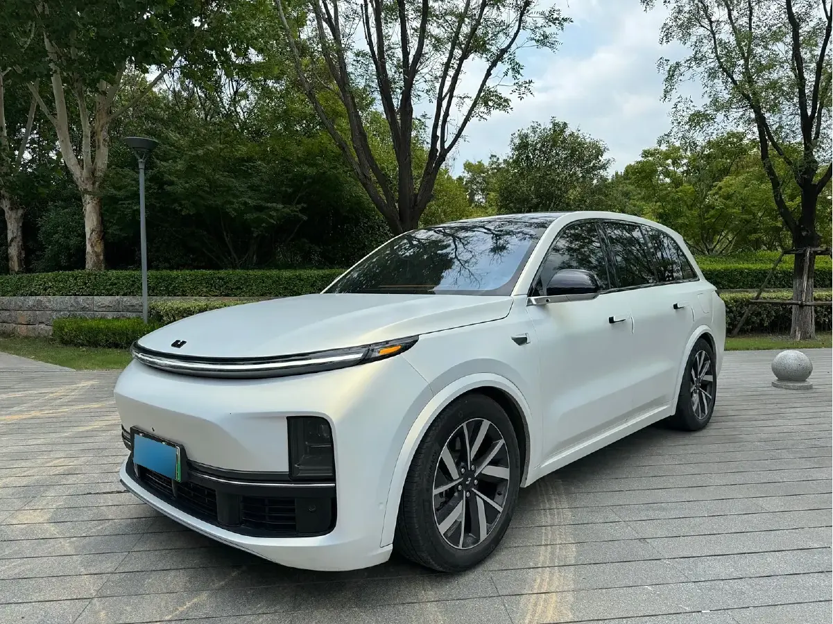 2023 Li L8 Range Extended 154HP REEV 40.9KWH