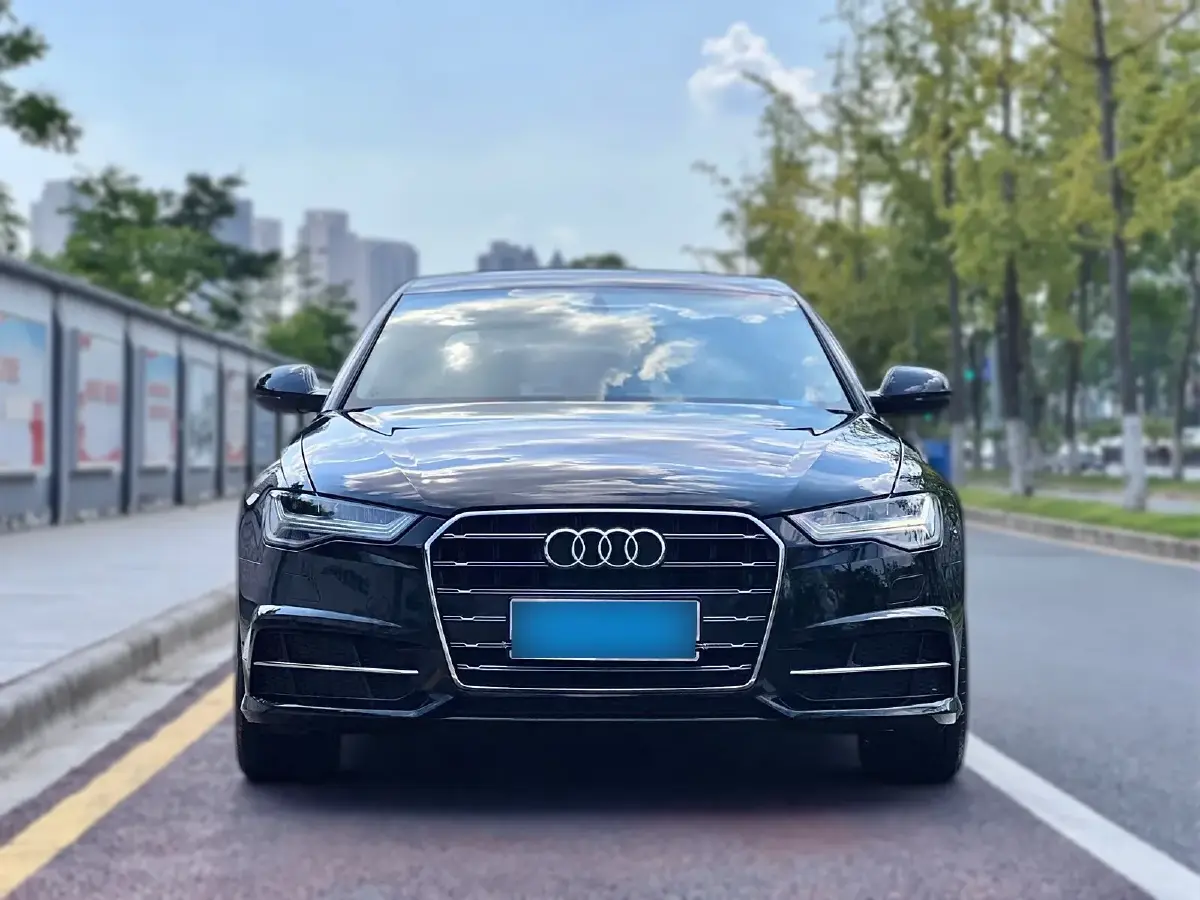 2018 Audi A6L 1.8T 190HP L4 7DCT