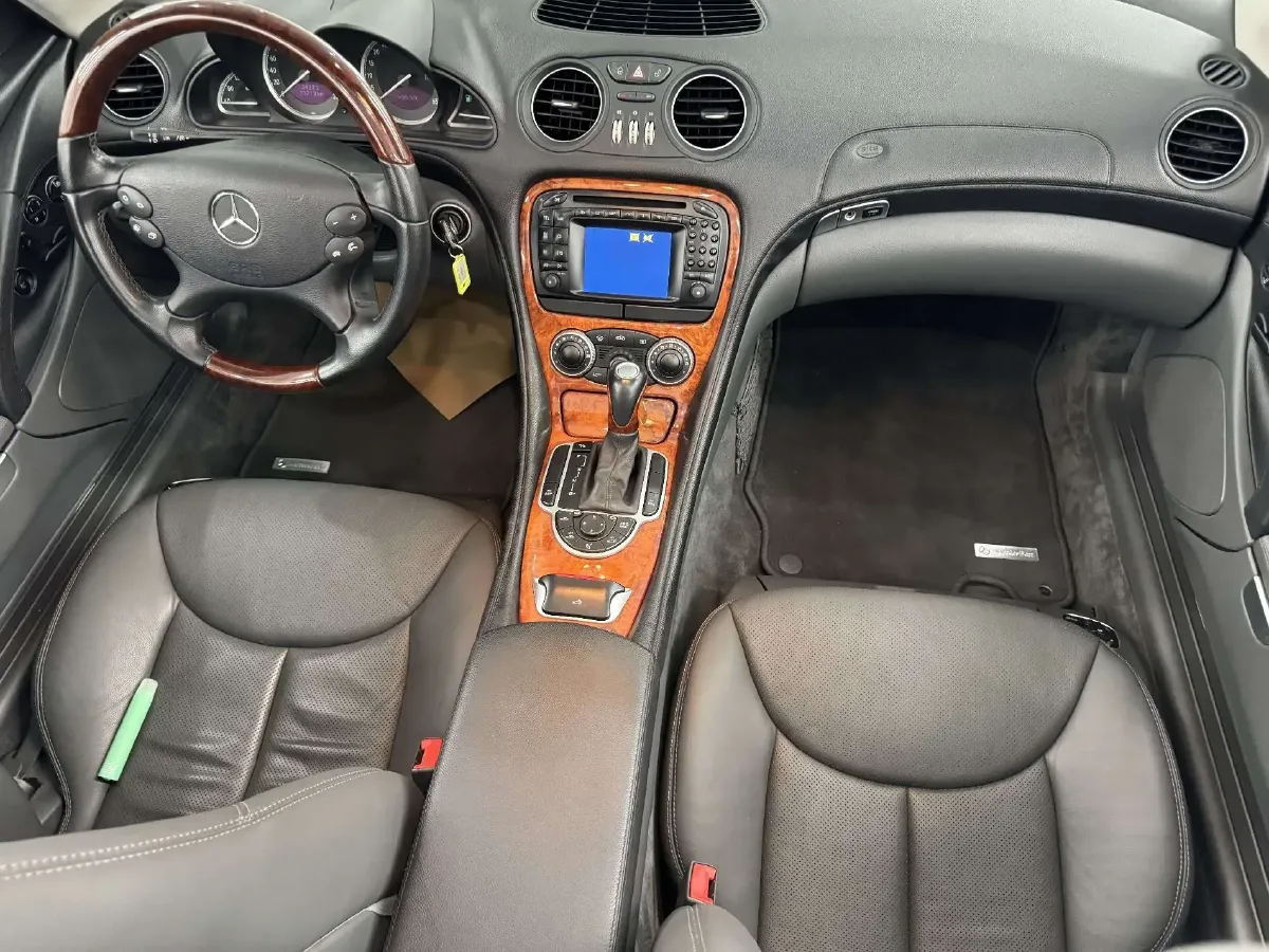 2004 Mercedes-Benz SL Class 5.5L 388HP V8 7AT,autocango,china used car exporter,china ev exporter,chinese used car exporter,chinese used ev exporter