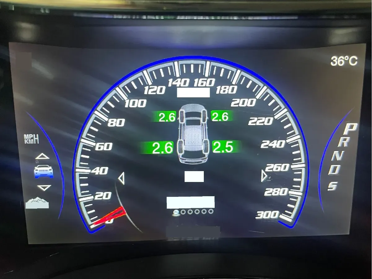 2014 Jeep Grand Cherokee SRT 6.4L 468HP V8 8AT,autocango,china used car exporter,china ev exporter,chinese used car exporter,chinese used ev exporter