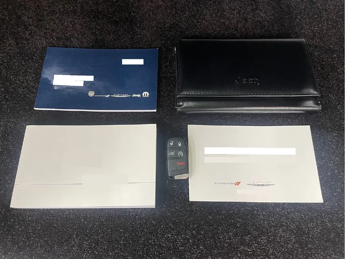 2014 Jeep Grand Cherokee SRT 6.4L 468HP V8 8AT,autocango,china used car exporter,china ev exporter,chinese used car exporter,chinese used ev exporter