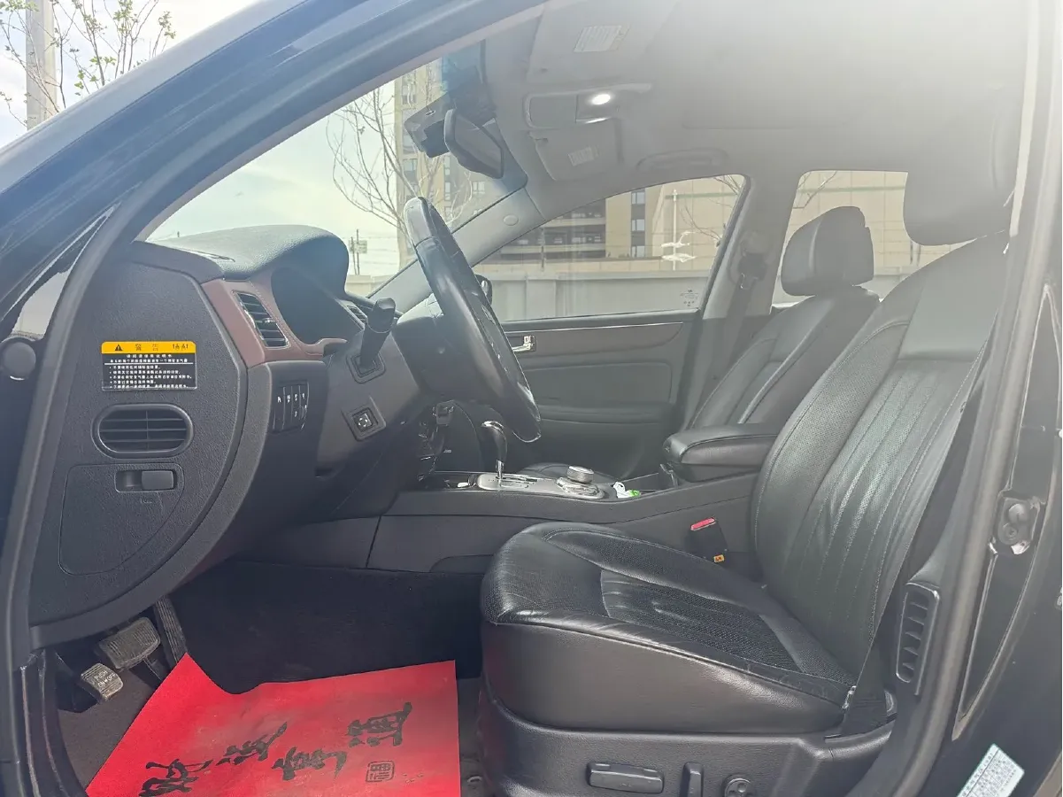 2008 Hyundai Rohens 3.3L 262HP V6 6AT,autocango,china used car exporter,china ev exporter,chinese used car exporter,chinese used ev exporter