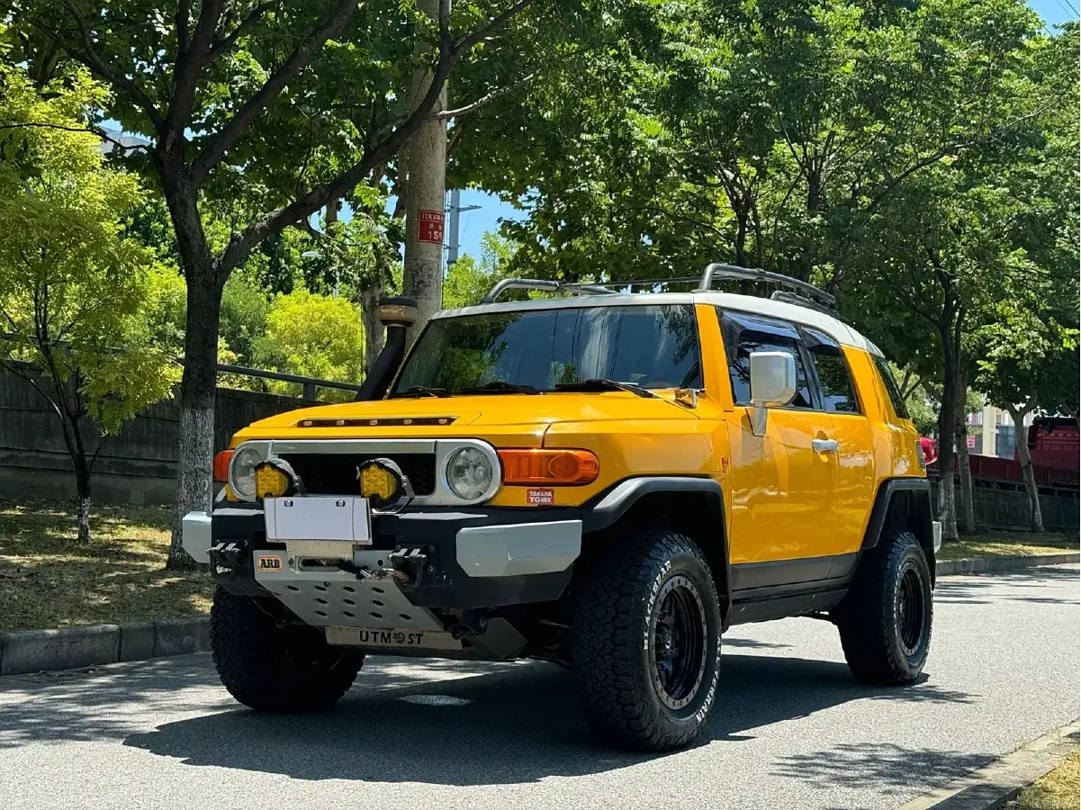 2007 Toyota FJ Cruiser 4.0L 244HP V6 5AT