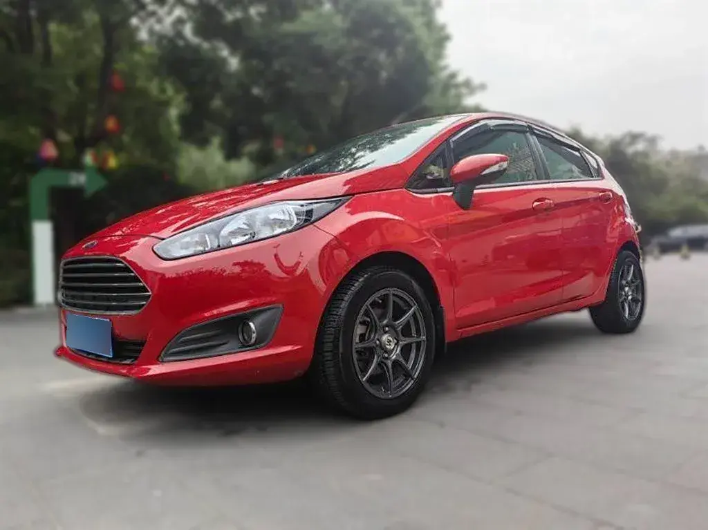 2013 Ford Fiesta 1.5L 110HP L4 6DCT