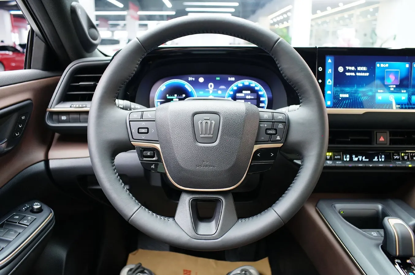 2023 Toyota CrownSportCross 2.5L 185HP L4 E-CVT Hybrid,autocango,china used car exporter,china ev exporter,chinese used car exporter,chinese used ev exporter