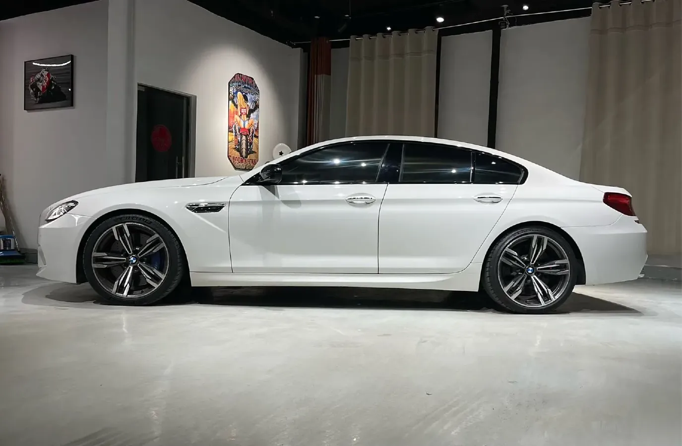 2013 BMW M6 4.4T 560HP V8 7DCT,autocango,china used car exporter,china ev exporter,chinese used car exporter,chinese used ev exporter