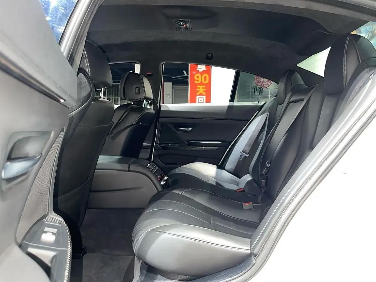 2013 BMW M6 4.4T 560HP V8 7DCT,autocango,china used car exporter,china ev exporter,chinese used car exporter,chinese used ev exporter