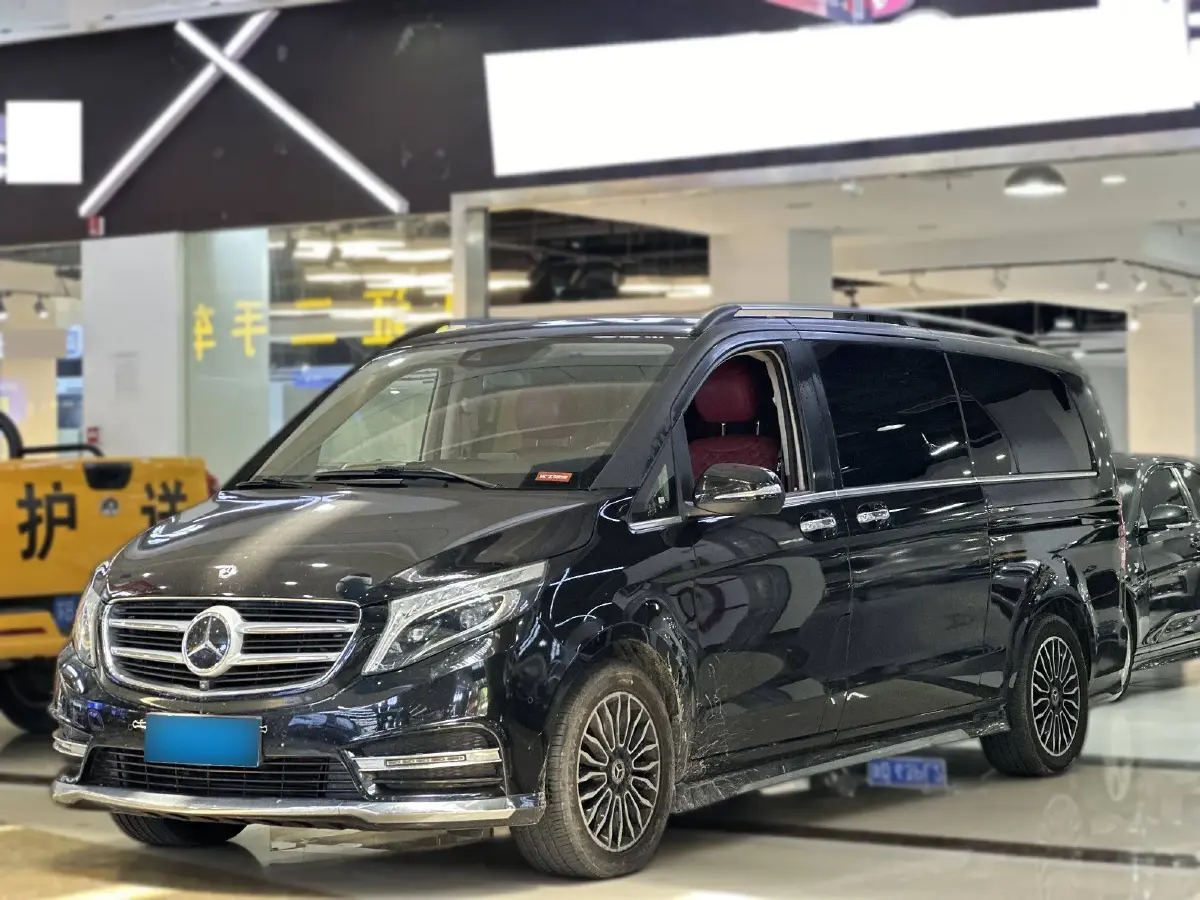 2018 Mercedes-Benz V Class 2.0T 211HP L4 7AT