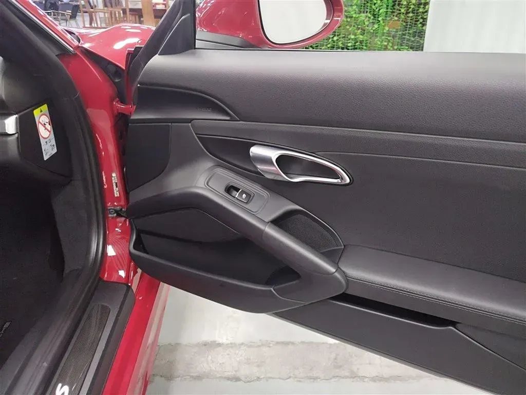 2018 Porsche 718 2.5T 350HP H4 7DCT,autocango,china used car exporter,china ev exporter,chinese used car exporter,chinese used ev exporter