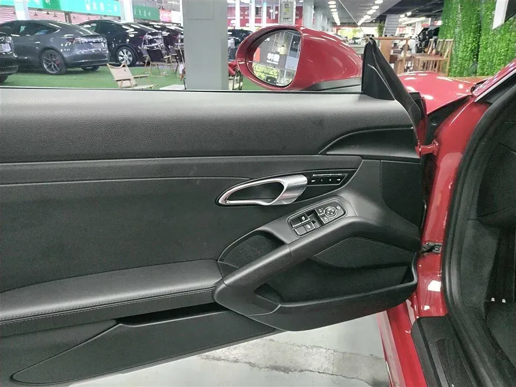 2018 Porsche 718 2.5T 350HP H4 7DCT,autocango,china used car exporter,china ev exporter,chinese used car exporter,chinese used ev exporter