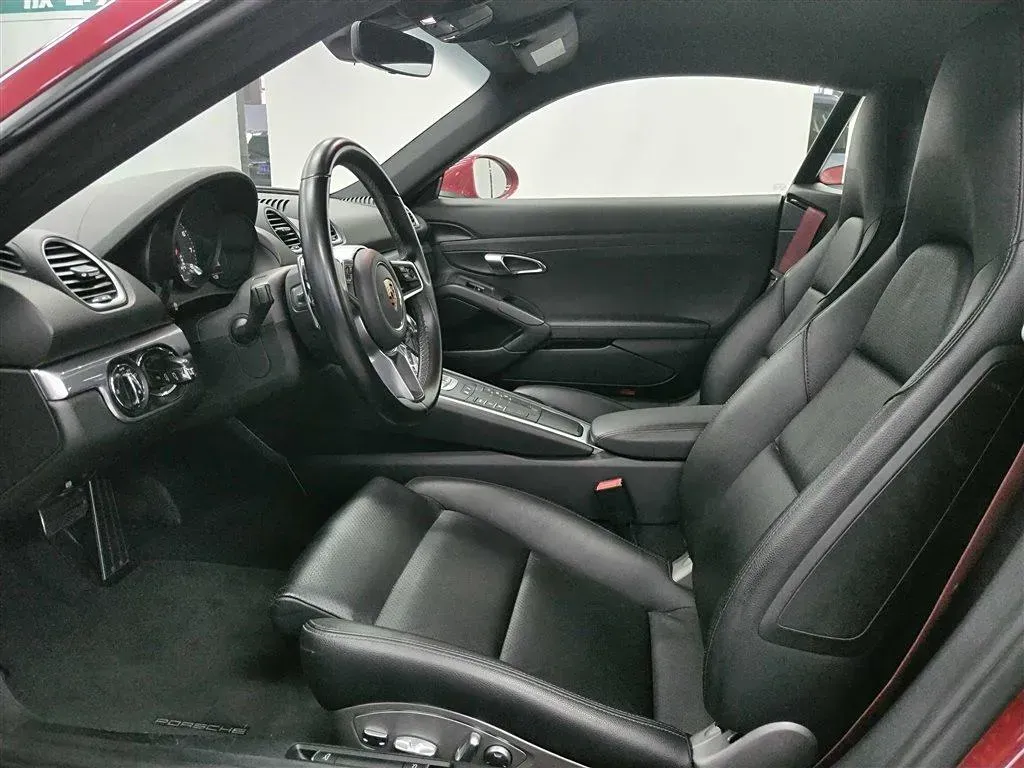 2018 Porsche 718 2.5T 350HP H4 7DCT,autocango,china used car exporter,china ev exporter,chinese used car exporter,chinese used ev exporter
