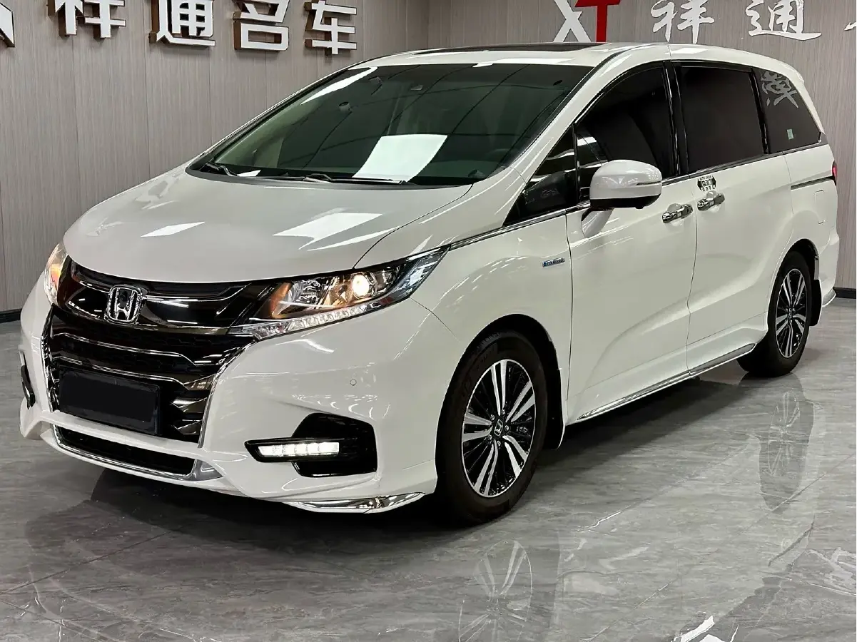 2019 Honda Odyssey 2.0L 146HP L4 E-CVT Hybrid