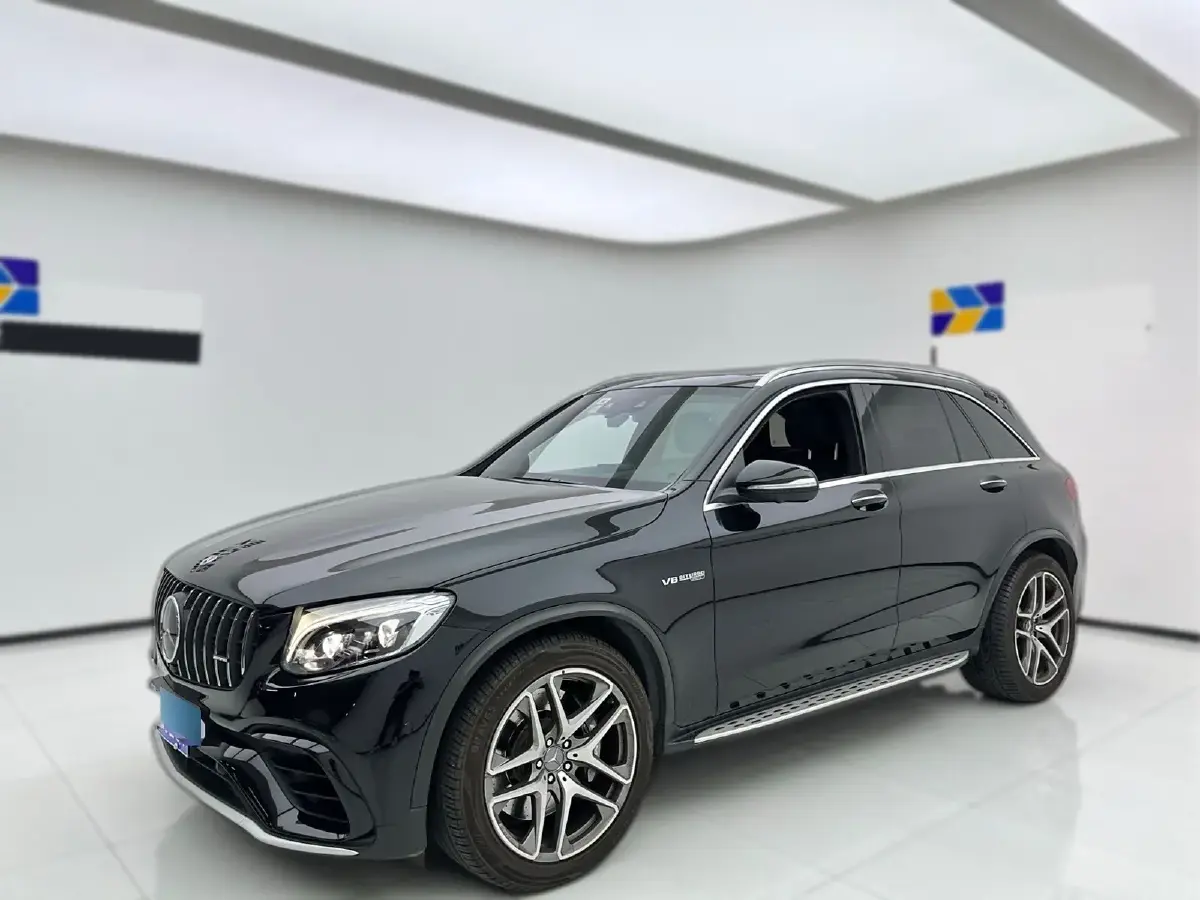 2018 Mercedes-Benz GLC AMG 4.0T 476HP V8 9AT
