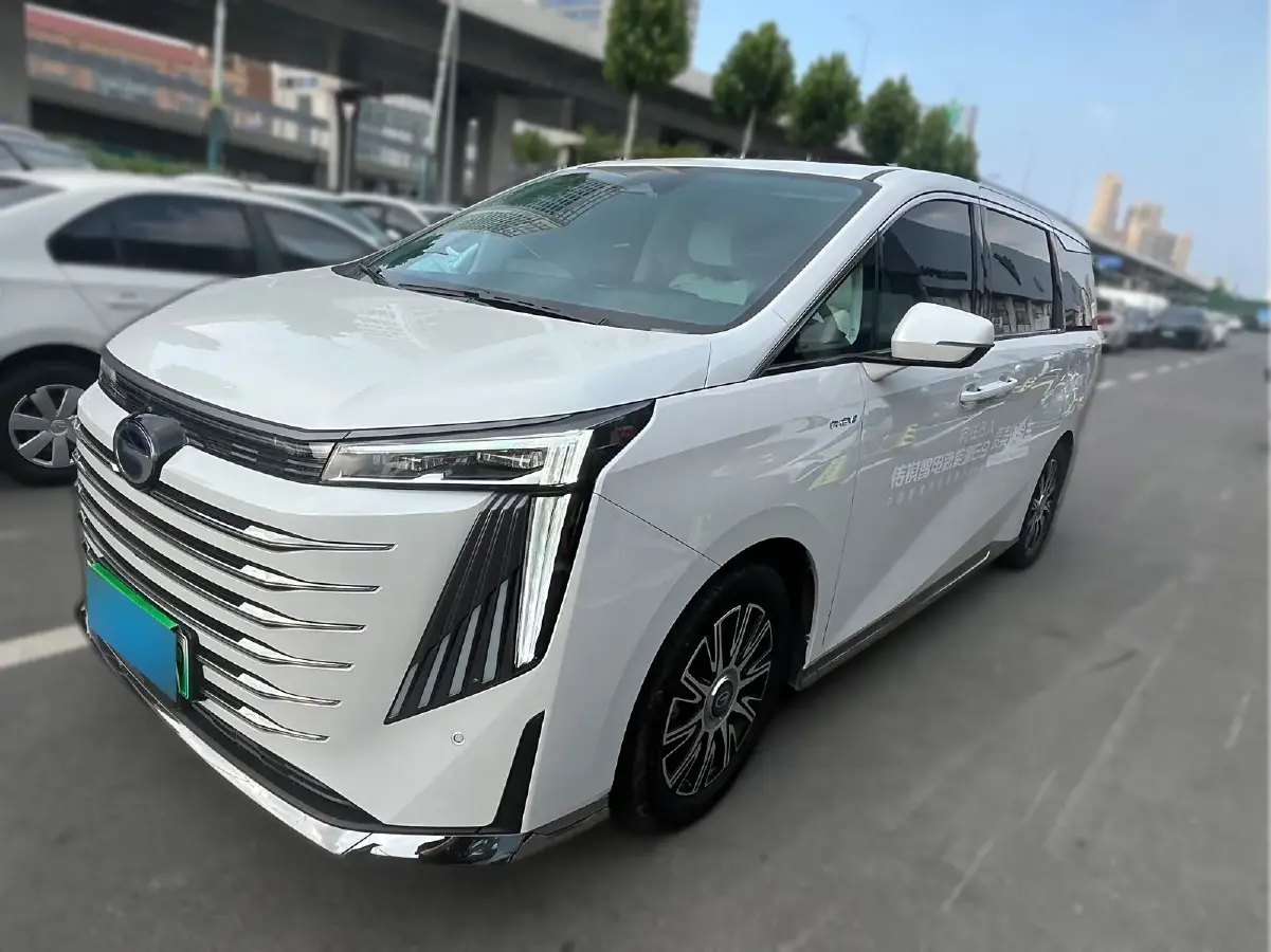 2023 GAC Trumpchi E9 2.0T 190HP L4 2DHT PHEV 25.57KWH