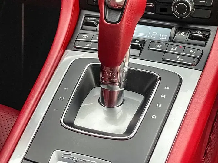 2013 Porsche Cayman 3.4L 325HP H6 7DCT,autocango,china used car exporter,china ev exporter,chinese used car exporter,chinese used ev exporter