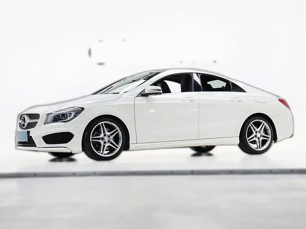 2016 Mercedes-Benz CLA Class 2.0T 184HP L4 7DCT