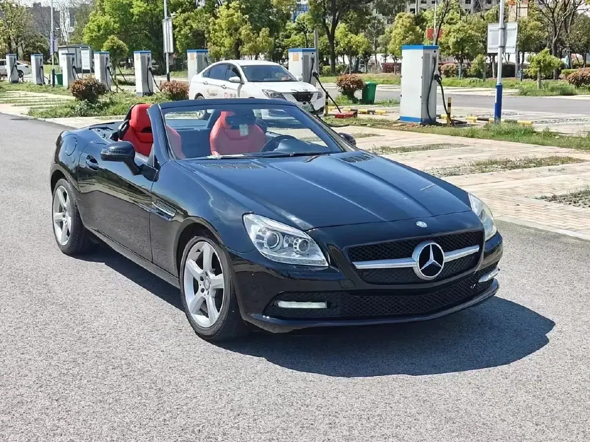 2011 Mercedes-Benz SLK Class 1.8T 184HP L4 7AT