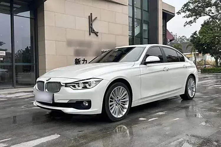 2018 BMW 3 Series 2.0T 184HP L4 8AT