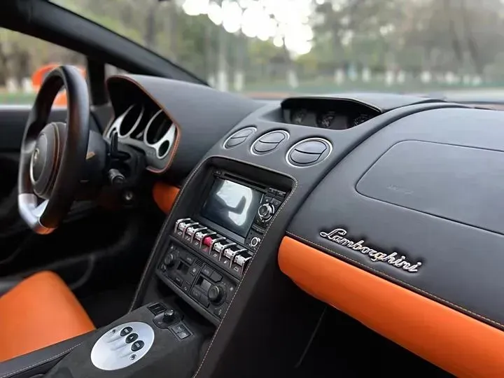 2012 Lamborghini Gallardo 5.2L 560HP V10 6AMT,autocango,china used car exporter,china ev exporter,chinese used car exporter,chinese used ev exporter