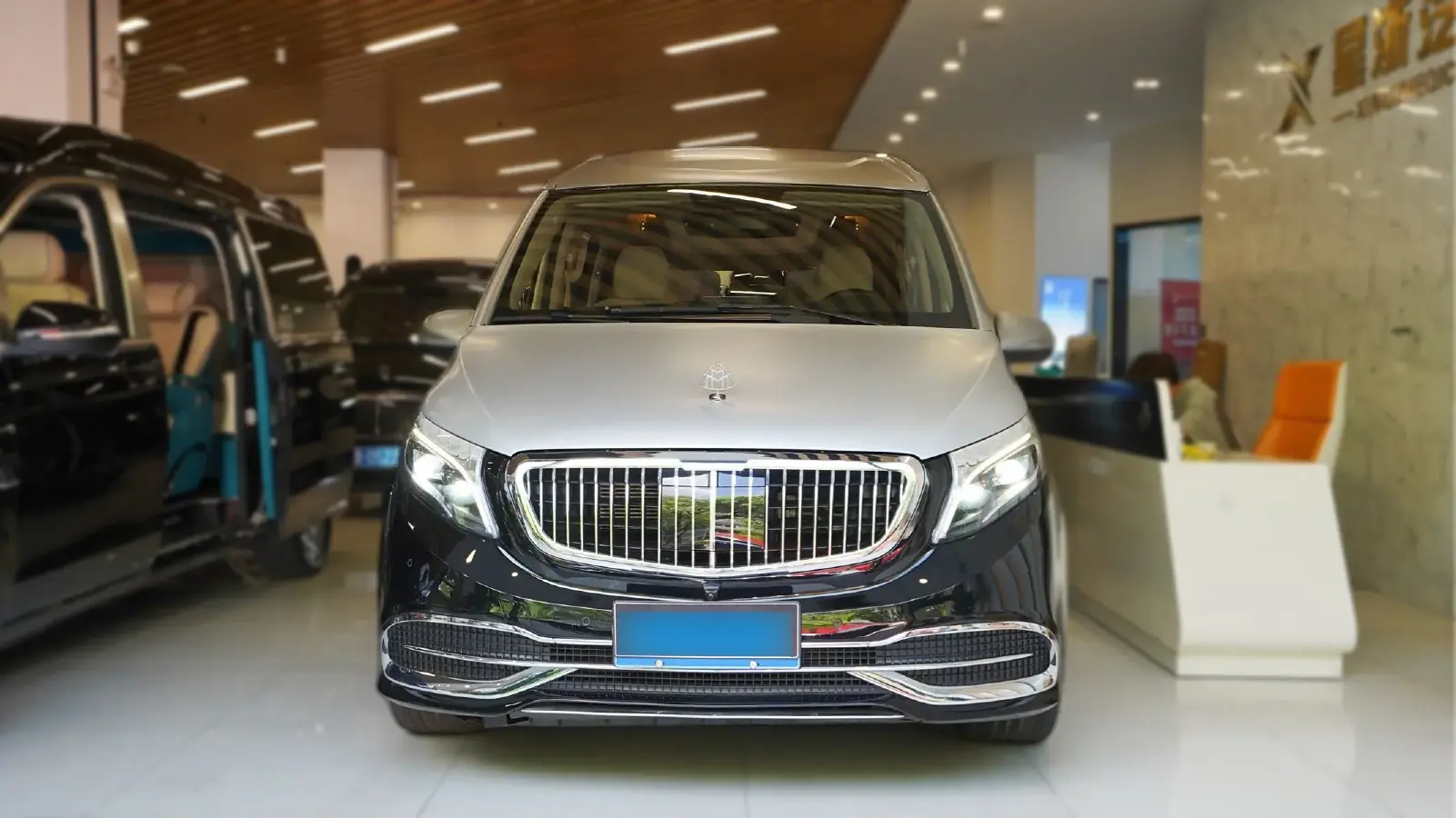 2018 Mercedes-Benz V Class 2.0T 211HP L4 7AT