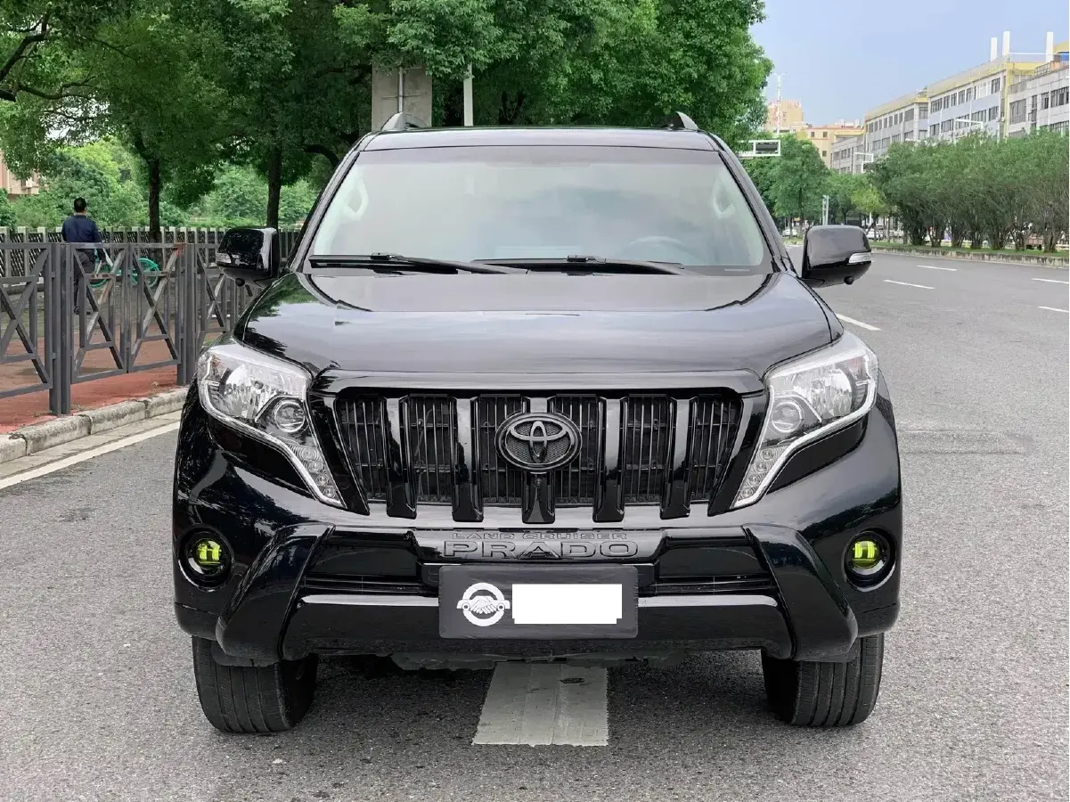 2014 Toyota Land Cruiser Prado 2.7L 163HP L4 5MT