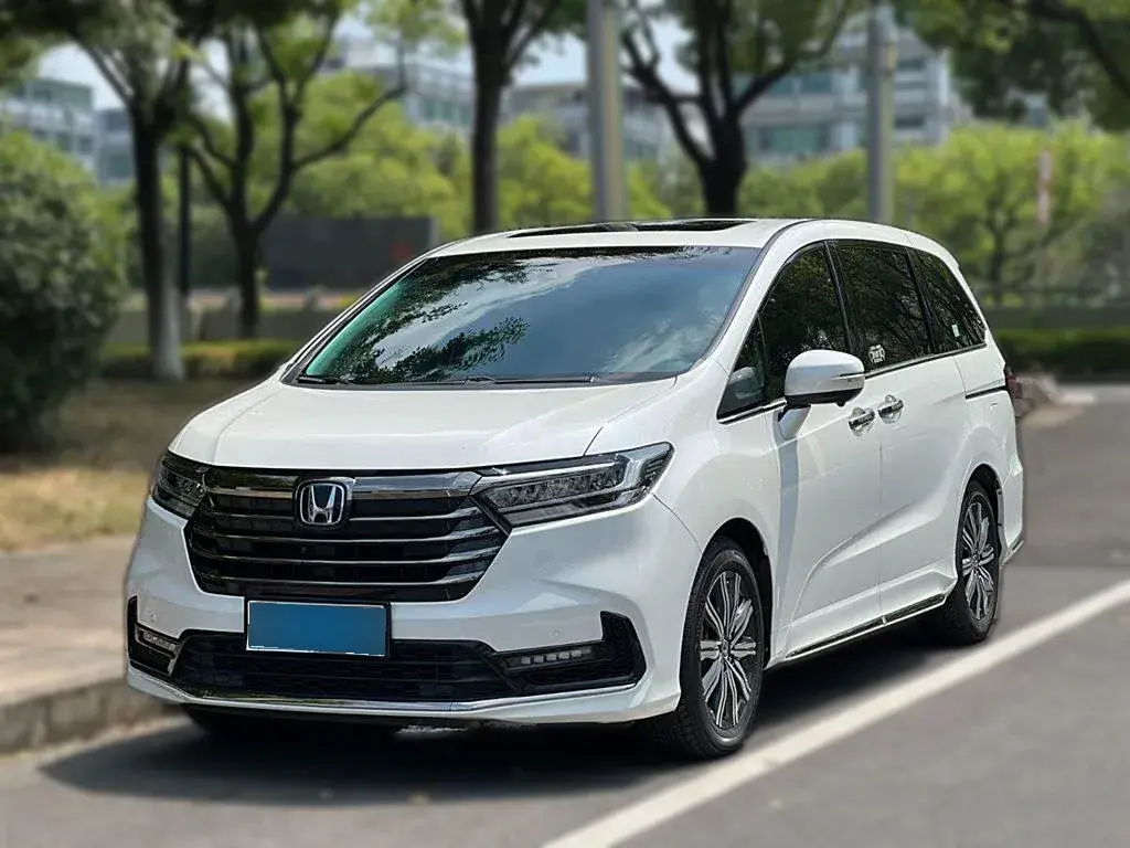 2022 Honda Odyssey 2.0L 146HP L4 E-CVT Hybrid