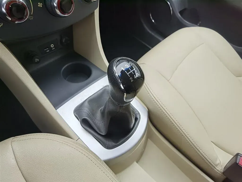 2013 JAC HeYue A30 1.5L 113HP L4 5MT,autocango,china used car exporter,china ev exporter,chinese used car exporter,chinese used ev exporter