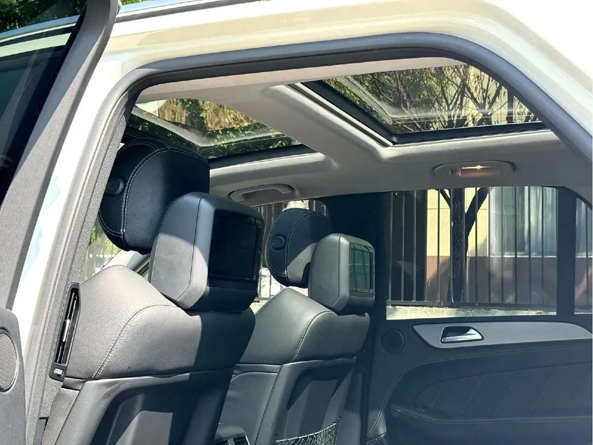 2012 Mercedes-Benz M AMG 5.5T 525HP V8 7AT,autocango,china used car exporter,china ev exporter,chinese used car exporter,chinese used ev exporter