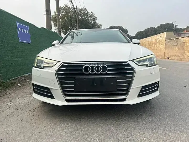 2018 Audi A4L 2.0T 190HP L4 7DCT