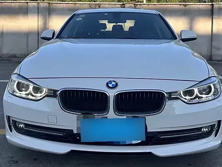 2013 BMW 3 Series 2.0T 184HP L4 8AT