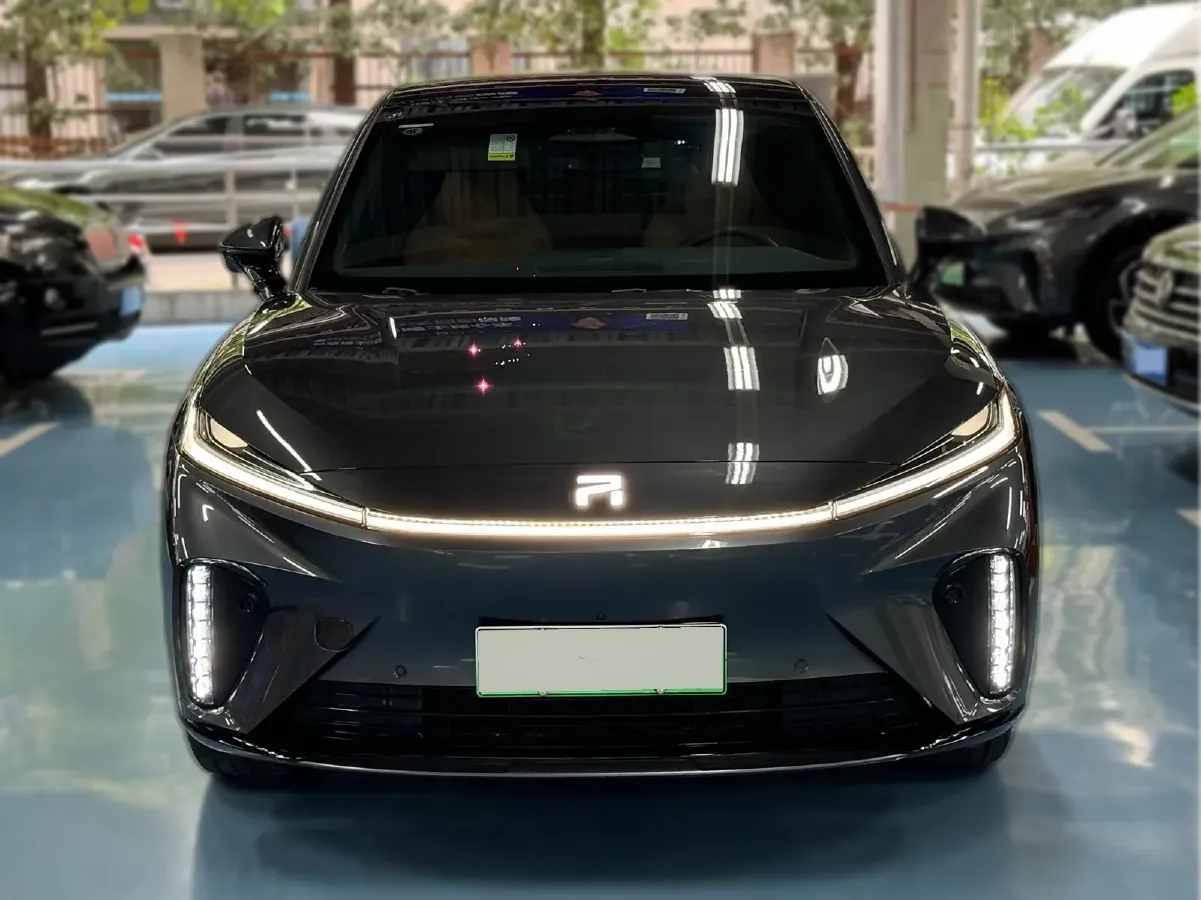 2023 Rising Auto R7 BEV 90KWH,autocango,china used car exporter,china ev exporter,chinese used car exporter,chinese used ev exporter