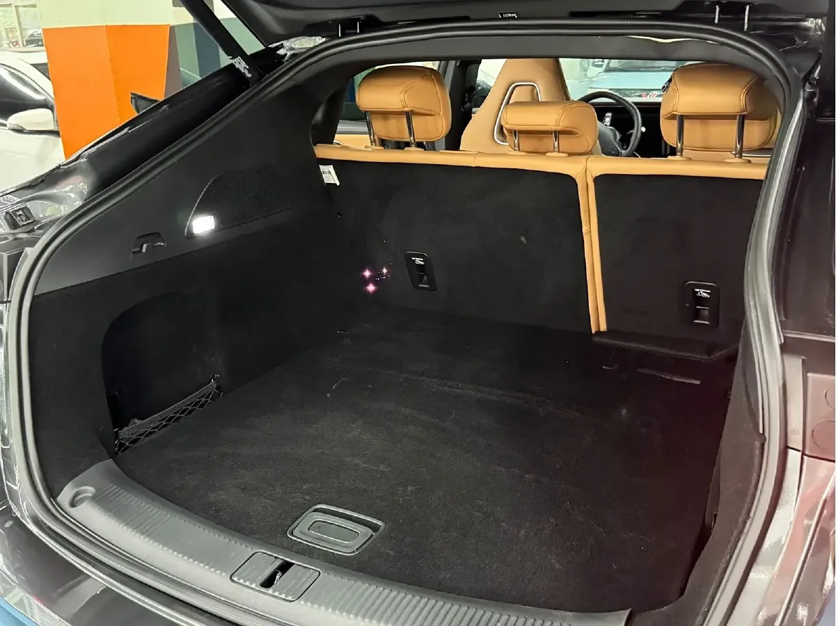 2023 Rising Auto R7 BEV 90KWH,autocango,china used car exporter,china ev exporter,chinese used car exporter,chinese used ev exporter