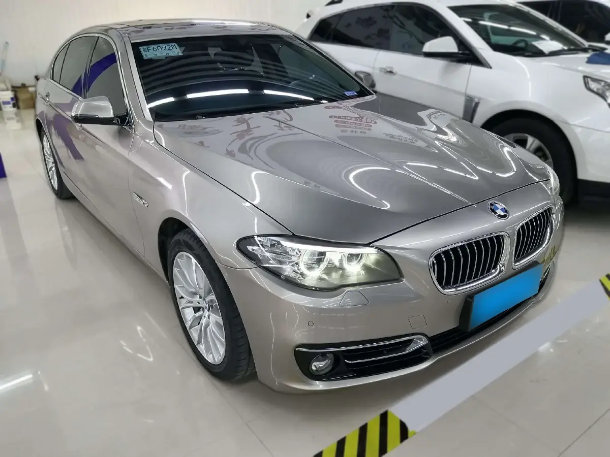 2014 BMW 5 Series 2.0T 218HP L4 8AT