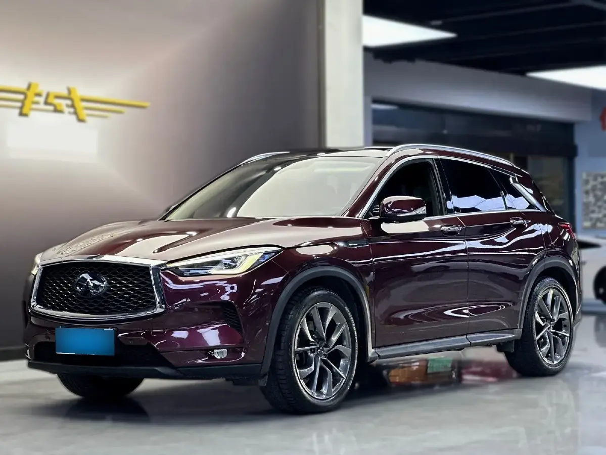 2018 Infiniti QX50 2.0T 272HP L4 CVT