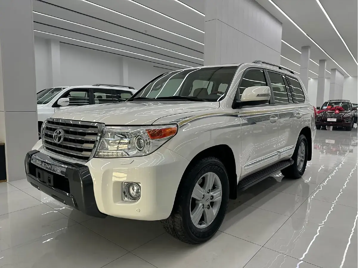 2012 Toyota Land Cruiser 4.6L 310HP V8 6AT